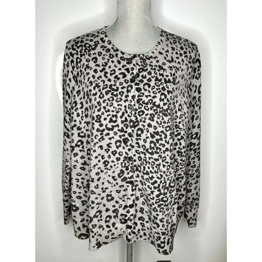 Croft and Barrow Women's Plus Size Grey Cheeta Leopard Print Cardigan 2X